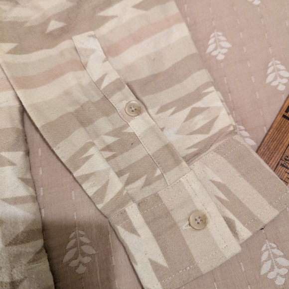 Sonoma 3/4 zip pull over flannel Aztec print large - Picture 6 of 11